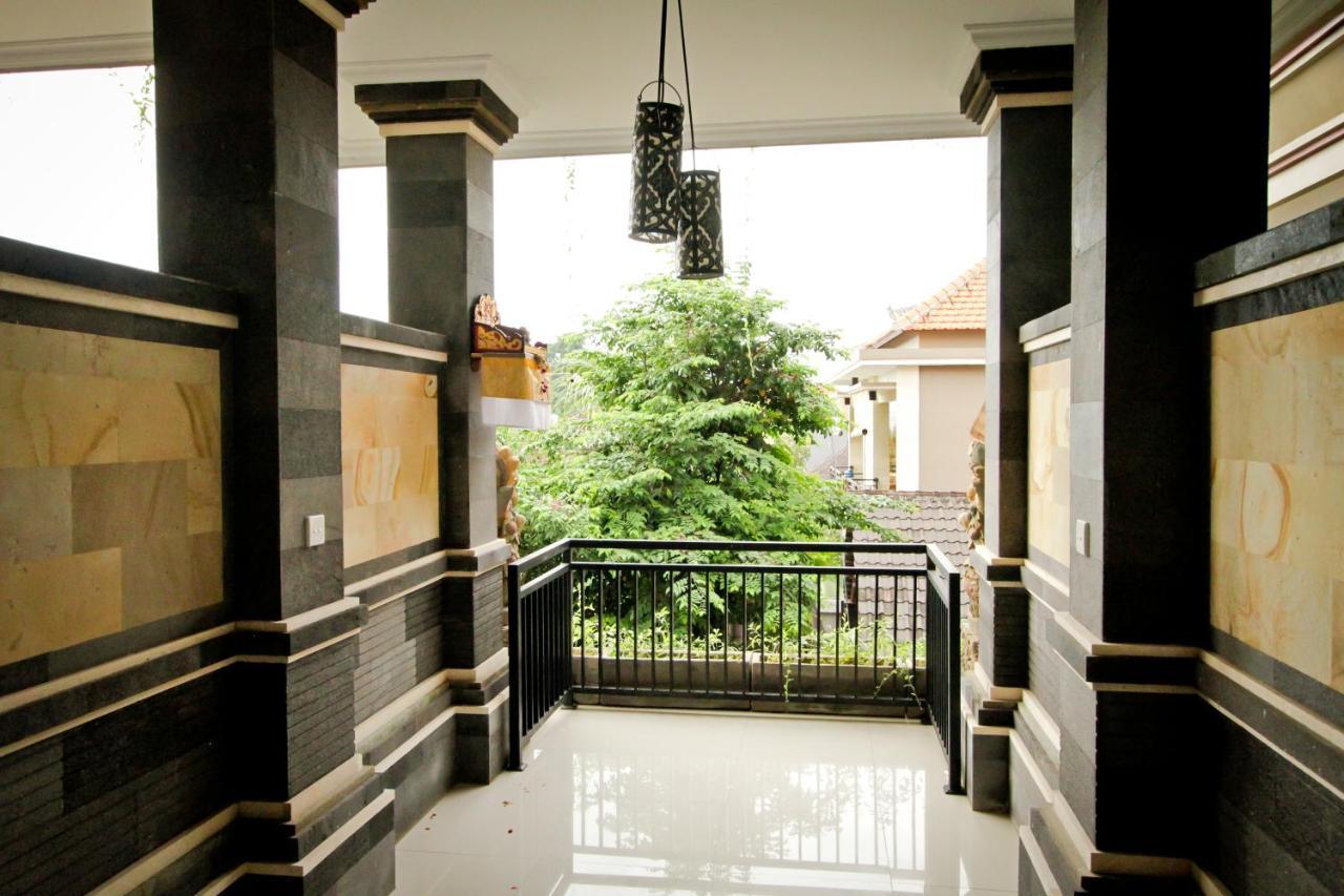 Awan Bali House Hotel Ubud Exterior foto